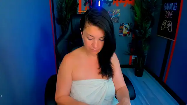 AnaMills online show from July 28, 3:21 pm
