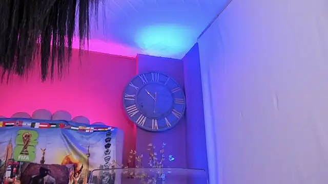 Inndrahot online show from July 2, 3:34 am