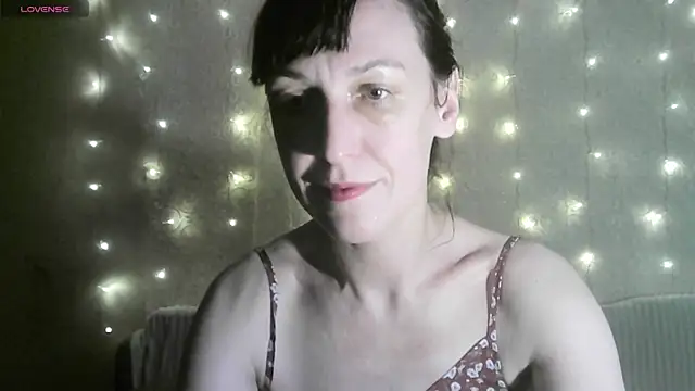 MarieODahliaS online show from January 13, 11:47 am