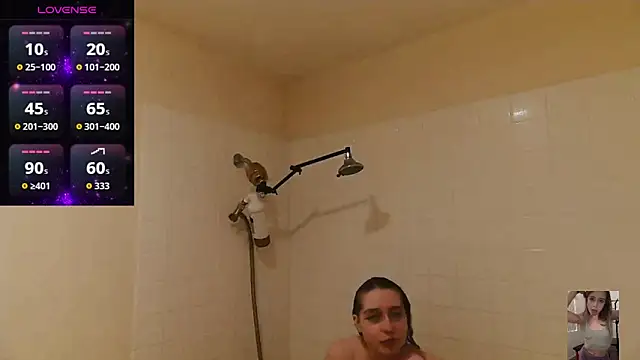 Blondiewithanass online show from December 20, 7:34 am