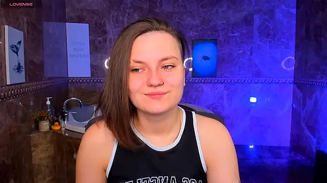MelindaTin online show from May 11, 1:08 am
