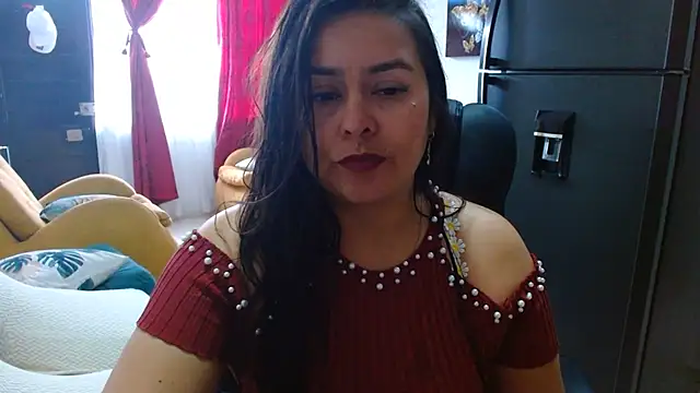 Ixchel Anaid online show from July 15, 1:49 pm