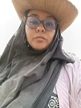 Ixchel Anaid online show from July 9, 9:28 pm