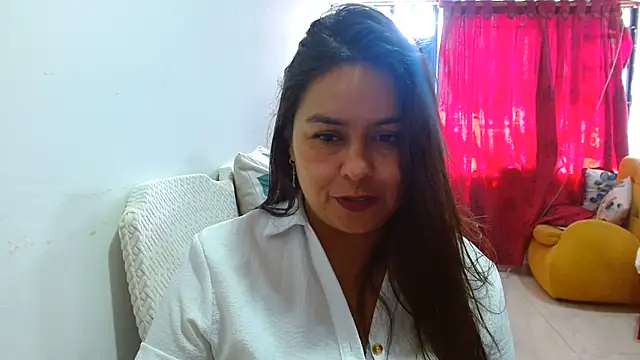 Ixchel Anaid online show from July 20, 3:14 pm