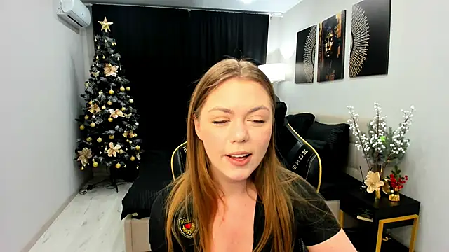 Strawberrye online show from December 16, 3:23 am