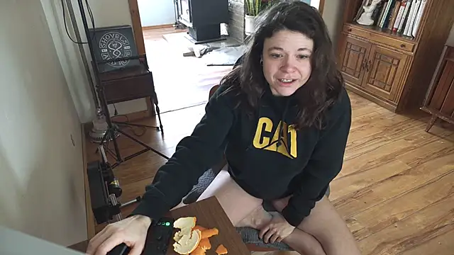 MarcyJones online show from January 15, 4:02 pm