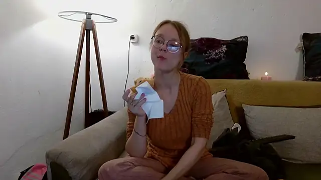 little-leni online show from January 15, 7:53 pm