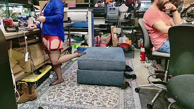 wifenheels online show from March 25, 9:50 pm