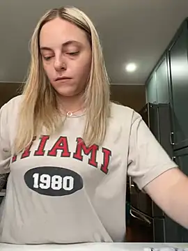 jaseyrae online show from June 11, 4:48 pm