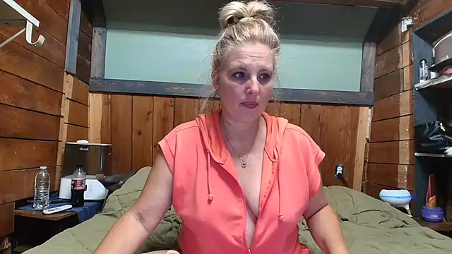 lisaxlovexxx online show from June 30, 12:54 am