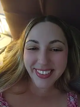 sofiabichota online show from June 12, 6:05 pm