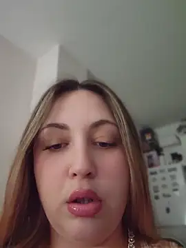 sofiabichota online show from June 11, 3:53 pm
