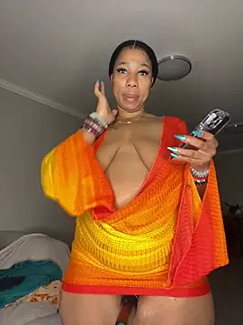 CurvyDesire1 online show from August 7, 11:45 pm