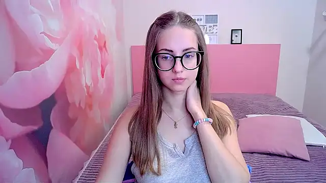 AliceAdams online show from December 2, 9:32 am