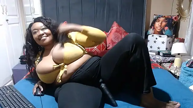 BUSTYDEE online show from June 18, 3:17 pm
