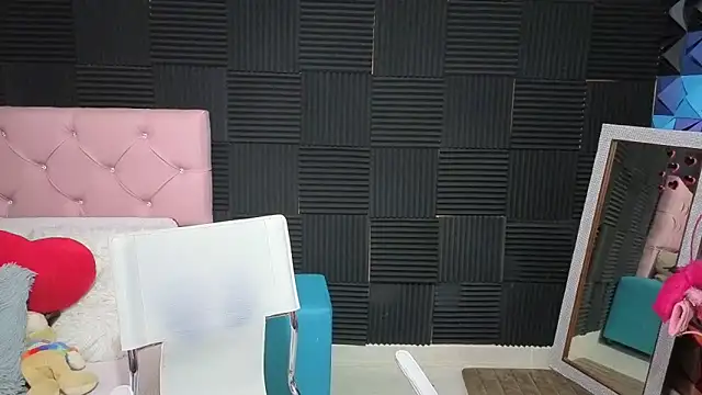 katifoxx online show from May 2, 3:59 pm