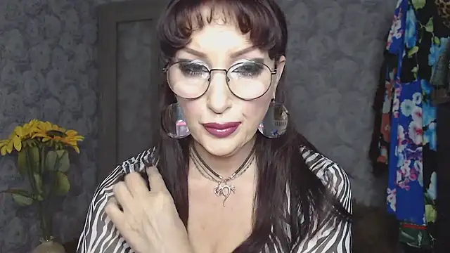 Aziza1 online show from July 30, 2:29 pm