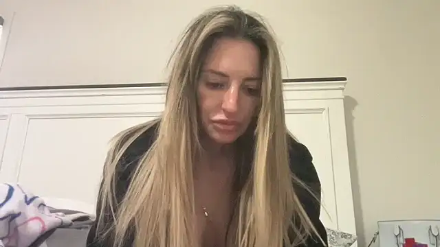 Briannastarlight online show from February 18, 4:39 pm