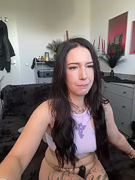Trixie-Tainted online show from June 8, 12:17 pm