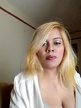 Nainagupta7890 online show from February 6, 2:53 pm