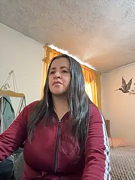 latinfemale online show from June 29, 8:30 pm