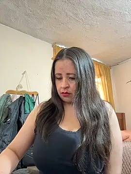 latinfemale online show from December 16, 8:47 pm