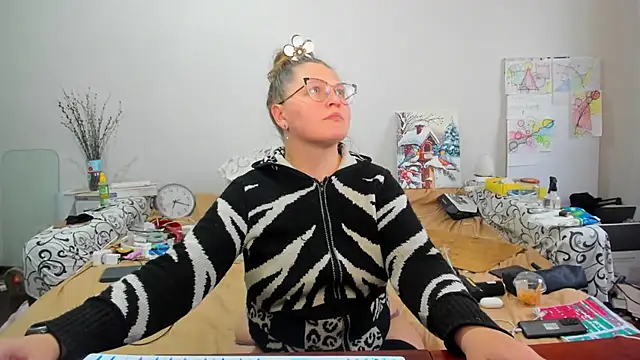 IamYourNarcotic online show from February 16, 1:00 pm