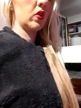 Mllesha74000 online show from October 12, 6:21 pm