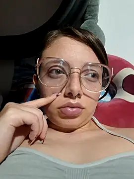 linda-schmidt online show from July 5, 4:19 am