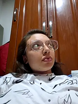 linda-schmidt online show from March 16, 12:35 am