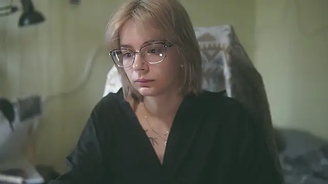 alyssa sweet online show from June 26, 5:41 am