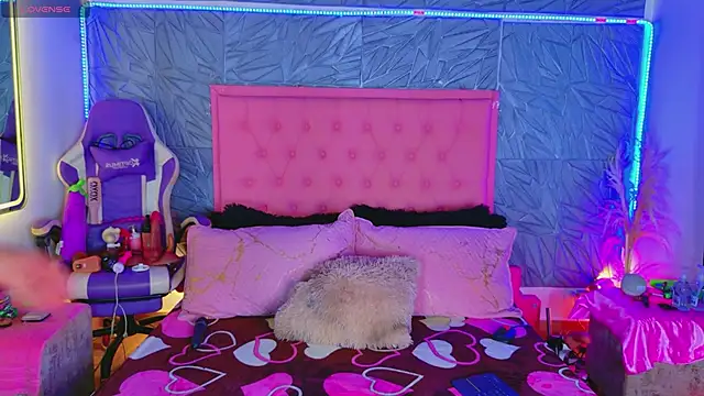 macasweet online show from July 6, 10:23 pm