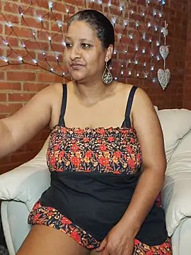 Lilybanx online show from May 29, 10:35 am