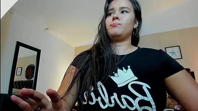 Snapshot of emily_lovexx chatting on September 23, 11:14 pm emily lovexx online show from September 23, 11:14 pm