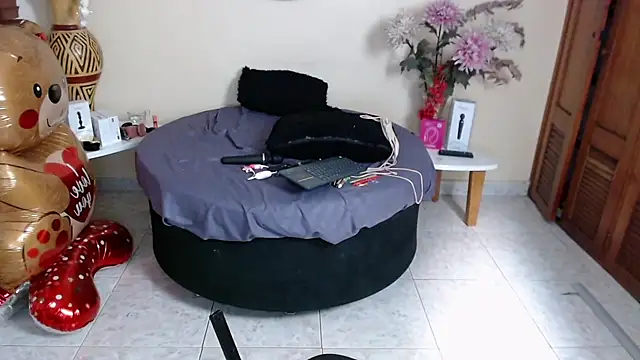 NicoleSantana online show from June 13, 11:46 pm