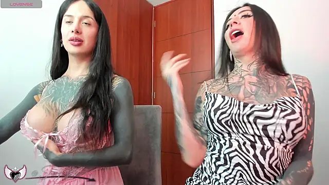 antoniaacxx online show from January 16, 8:49 pm