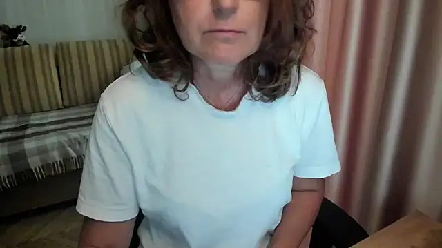 lauraoven online show from July 28, 3:21 pm