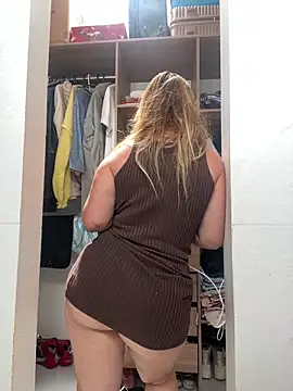 moniquerainx online show from June 13, 4:37 pm