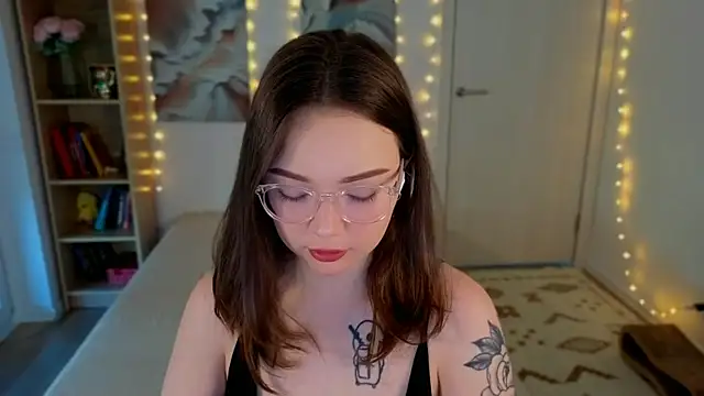MilenaSaint online show from June 12, 3:47 am
