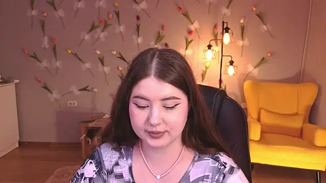 NicoleFoxery online show from June 7, 6:37 pm