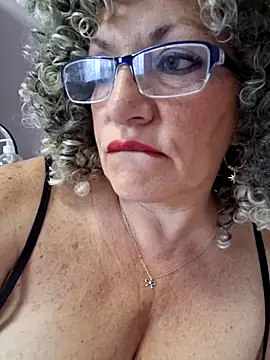 innocentsquirt online show from June 3, 6:58 am
