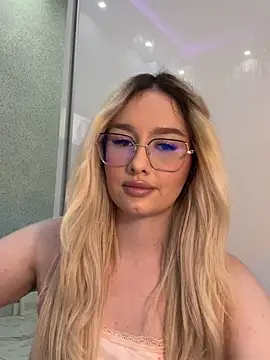 mollyxxx online show from May 5, 3:31 am