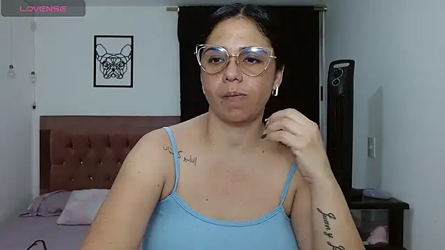 selena ferri online show from April 29, 1:09 am
