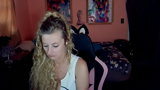 AsiaGoesPro online show from December 19, 7:06 pm