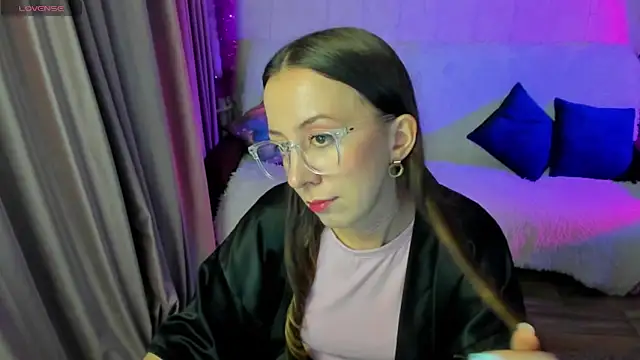 CurlySteph online show from November 17, 6:08 pm