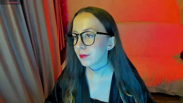 CurlySteph online show from October 15, 4:20 pm