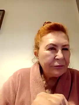 Hottie-Mom online show from April 29, 6:24 pm