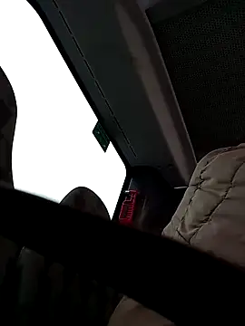 Hottie-Mom online show from March 2, 9:05 am