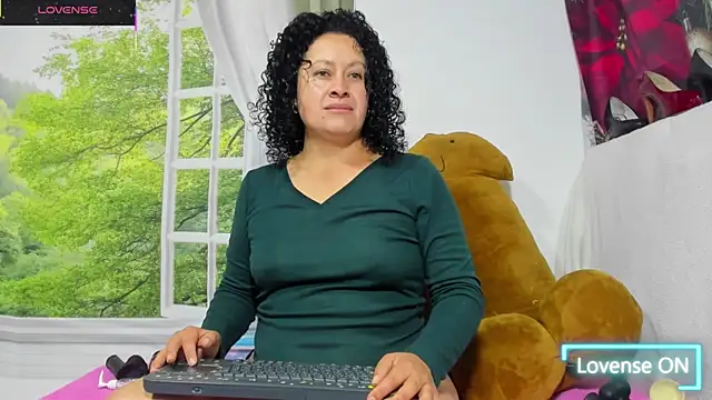nikool32 online show from April 6, 10:27 am
