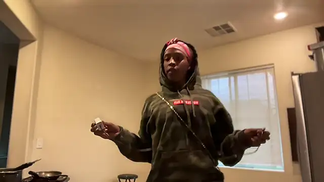 Cum2Charm online show from November 18, 5:03 pm